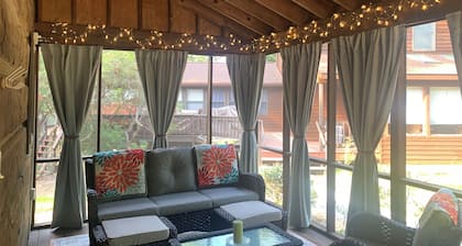 Cozy Mountain Cabin Nelson 151 near Bold Rock Cidery and DB Brewery