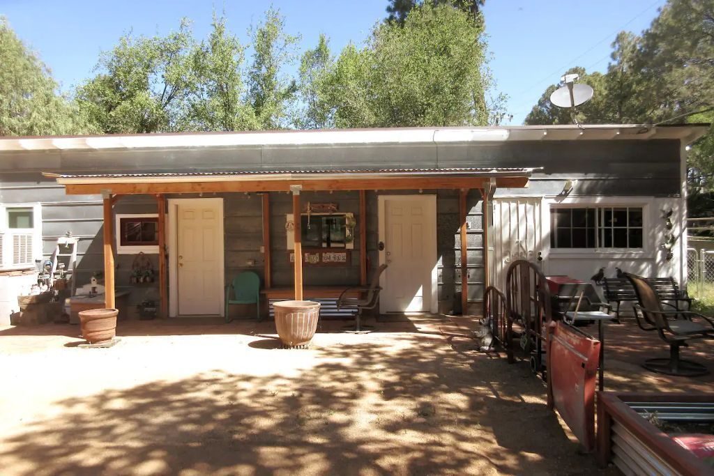 Aspen Creek Bunkhouse -- Noon check-in Close to the National Forest