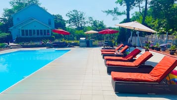 Piscine extérieure