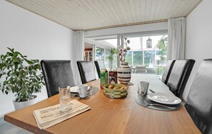 Dining - Stunning home in Kruså with WiFi (Kruså)