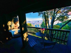 Outdoor dining - 100-Mile Views • Romantic Retreat • Firepit • Proposal-Ready • Dog Friendly (Crestline)