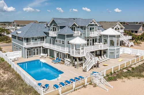Sweetwater | Oceanfront | Private Outdoor Pool, Private Indoor Pool