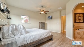 3 soverom, strykejern/-brett, wi-fi og sengetøy