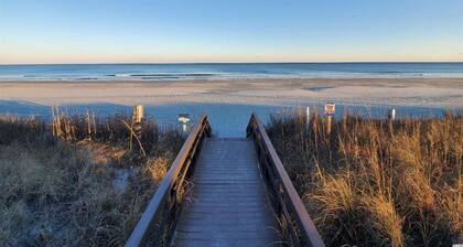 Myrtle Beach Resort Unit 6201 - Ocean Getaway