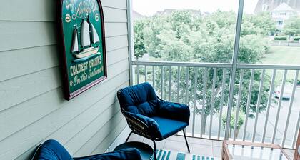 Bayside Resort Condo next to Sunridge Pool!