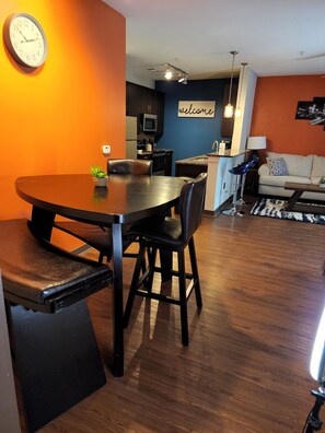 Interior - Hip East Atlanta Apartments (Atlanta)