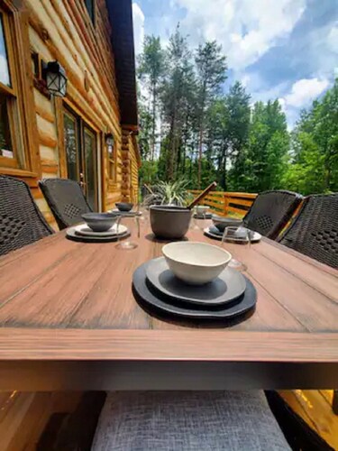 Three Bears Cabin - Unique Four Bedroom Luxury Cabin with Hot Tub!