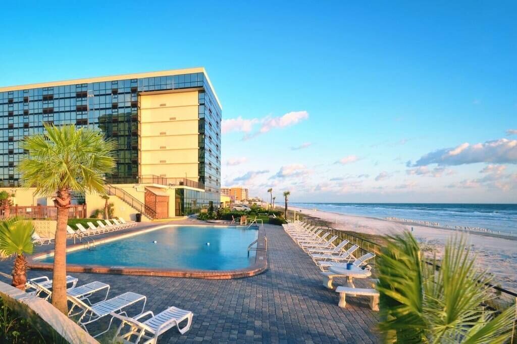 Home away from home with Oceanview fully renovated