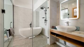 مستلزمات فاخرة للعناية الشخصية، مجففات شعر، برانس (أردية) حمّام