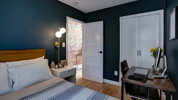 2 bedrooms, desk, iron/ironing board, free WiFi