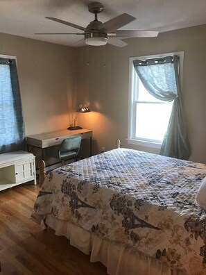 3 Schlafzimmer, Schreibtisch, kostenloses WLAN, Bettwäsche