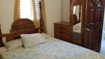 Family Apartment | In-room safe, free WiFi, bed sheets