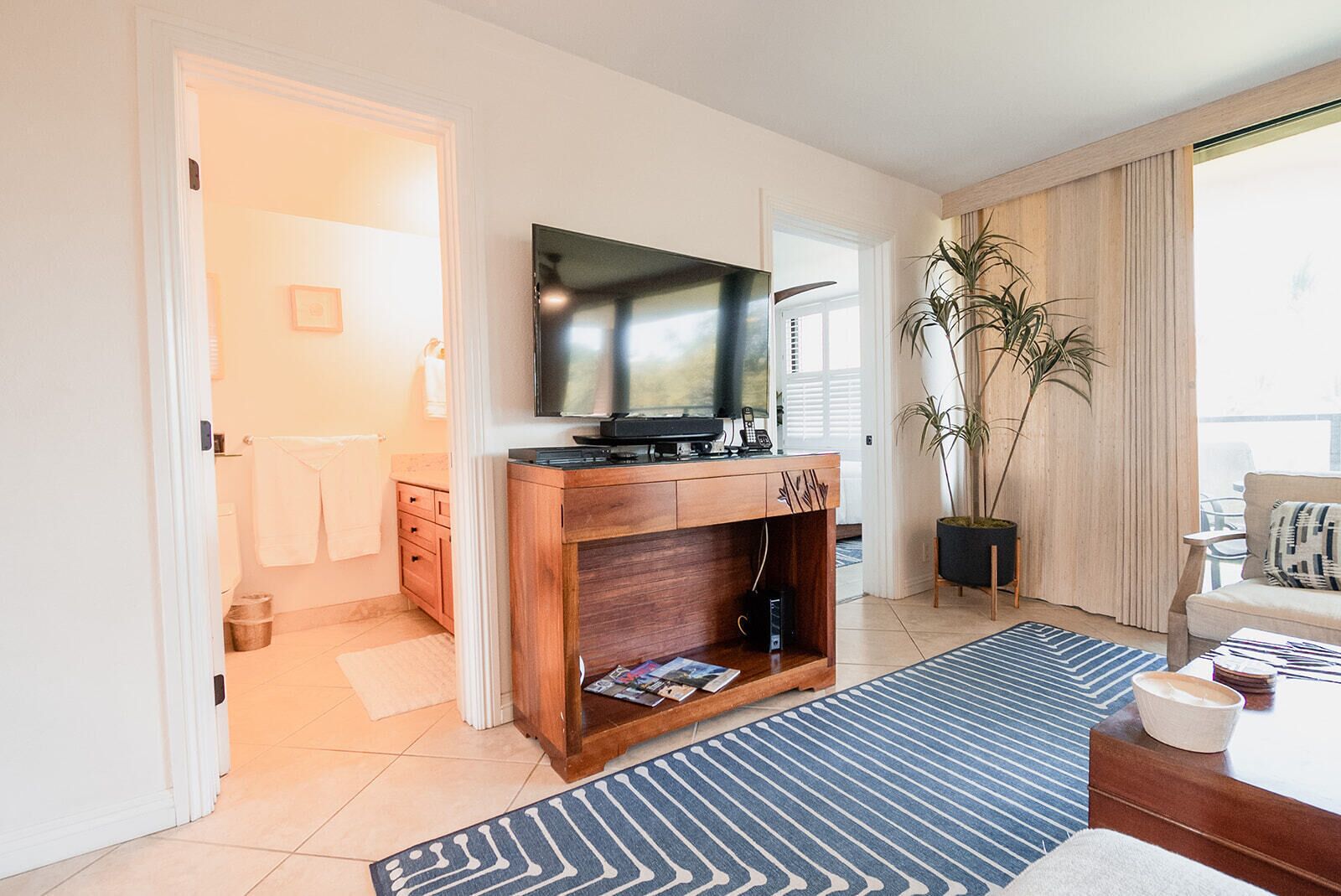 Smart TV, DVD player