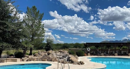 Best Nest for Walking, Swimming & Birding. Pet friendly, no pet fee!