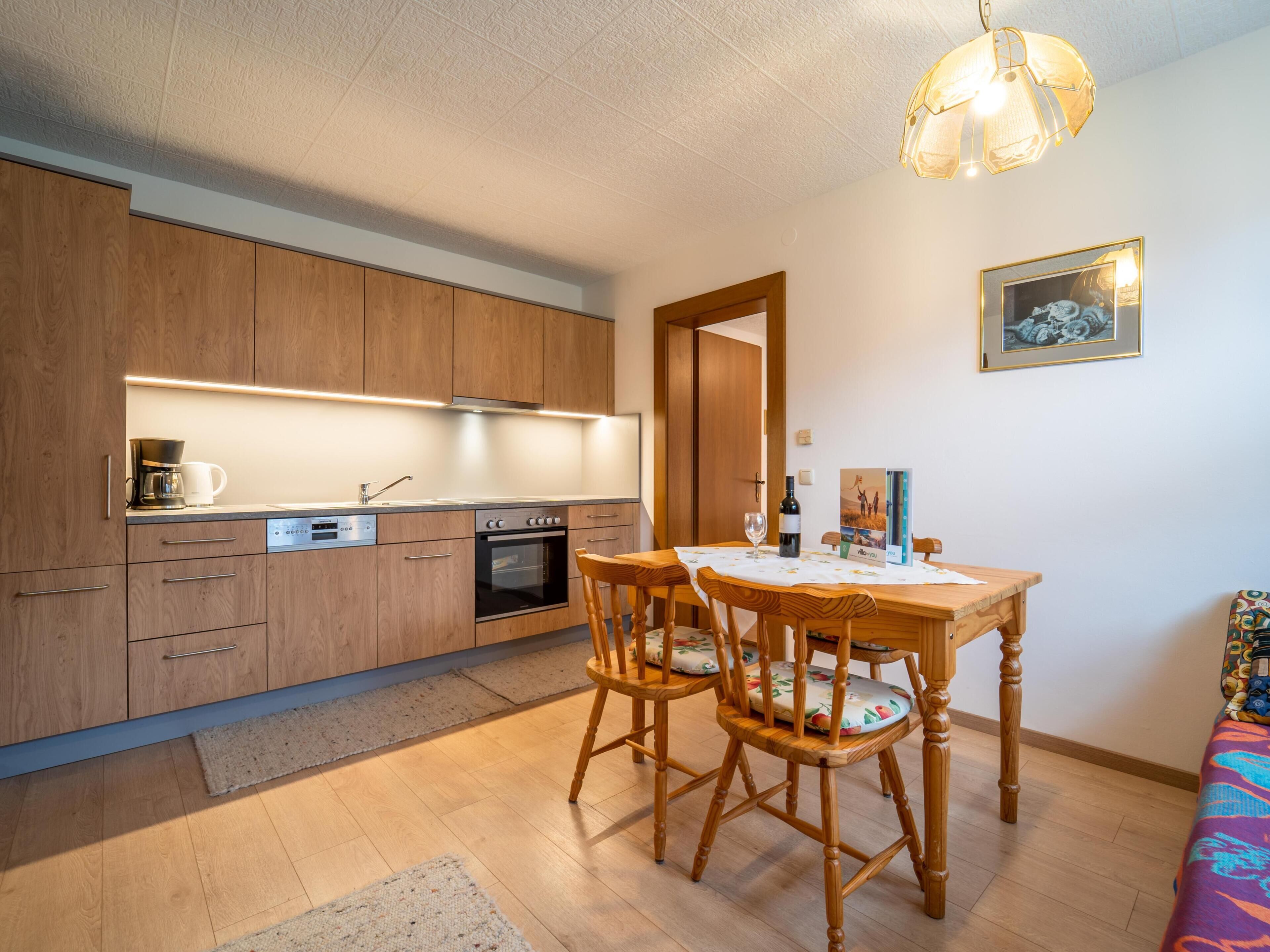 Kühlschrank, Ofen, Herdplatte, Geschirrspüler