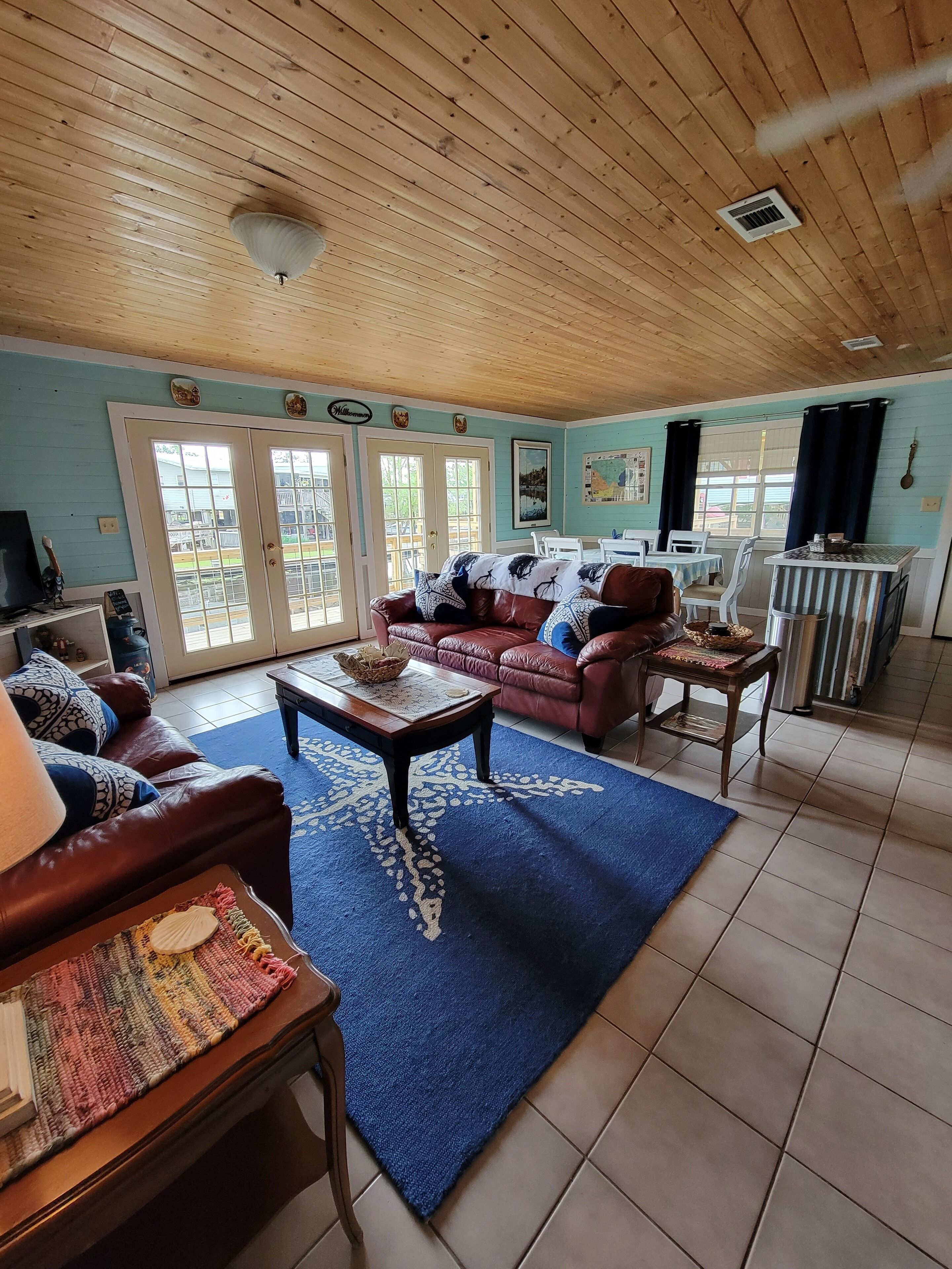 Smart TV, DVD player