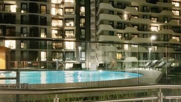 Outdoor pool, a heated pool