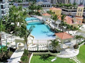 Indoor pool, outdoor pool - Family 3Bedroom Chevron Renaissance Lvl 39, 2.5 Bath, 450m to Beach              (Surfers Paradise)