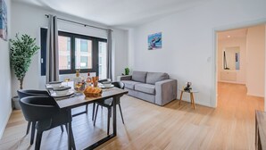 Dining - Boutique Apartment 10 (Lugano)