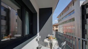Outdoor dining - Boutique Apartment 10 (Lugano)