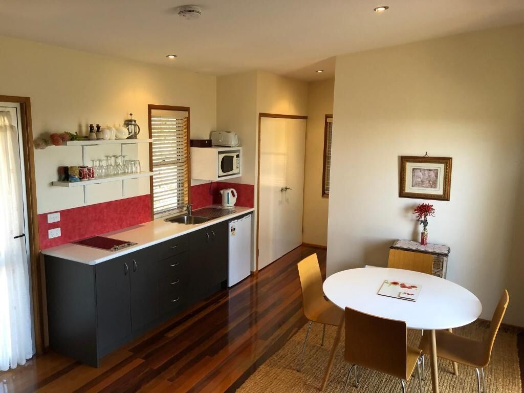 Standard Cabin | Private kitchen | Mini-fridge, microwave, stovetop, electric kettle