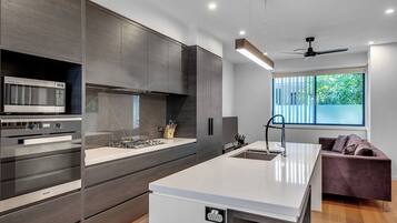 Fridge, microwave, oven, stovetop