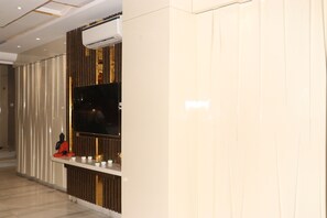 Interior - HOTEL WORTH PAHARGANJ (New Delhi)