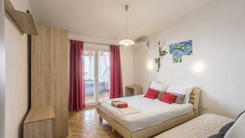 3 habitaciones y cunas gratuitas