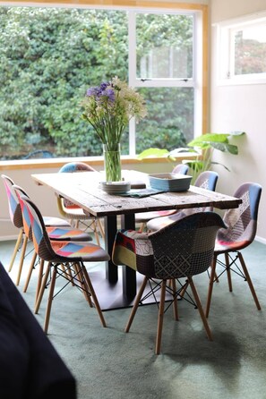 Interior detail - Tui Ridge Homestay (Waiterimu)