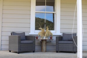 Interior detail - Tui Ridge Homestay (Waiterimu)