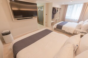 Double Twin Room (Breakfast not available on Sundays) | Literie de qualité, coffre-fort, rideaux d’obscurcissement