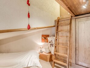 1 bedroom, desk, free WiFi - Renovated PREMIUM Apartment, 3 rooms, 7 pers, WiFi, Tignes Val Claret (Tignes-Val Claret)