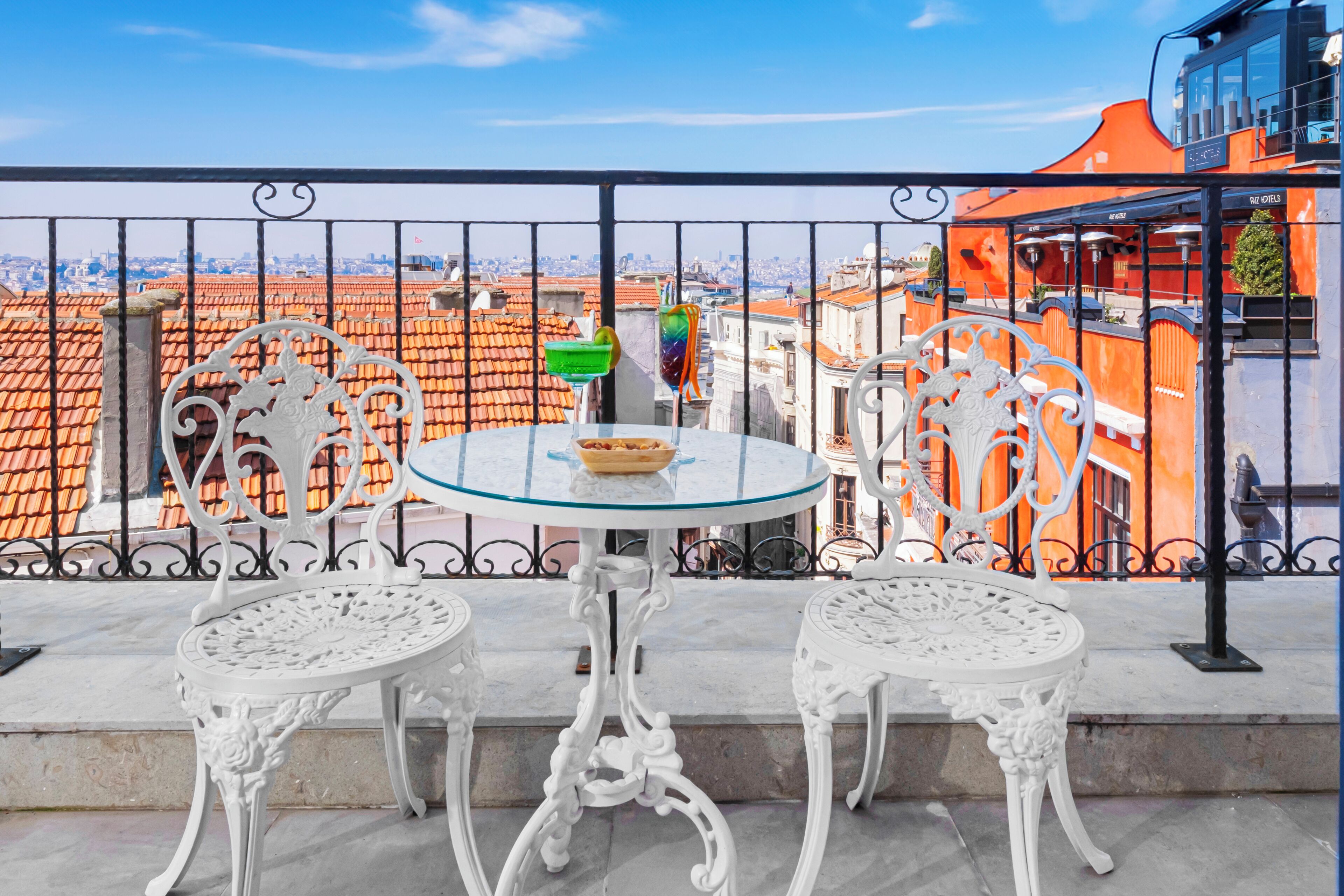 King Suite with Sea View | Terrasse/Patio