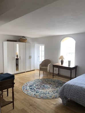 2 chambres, bureau, fer et planche à repasser, Wi-Fi