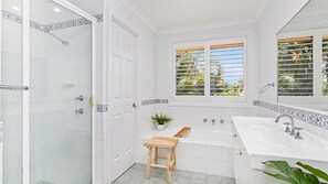 Badewanne, Haartrockner