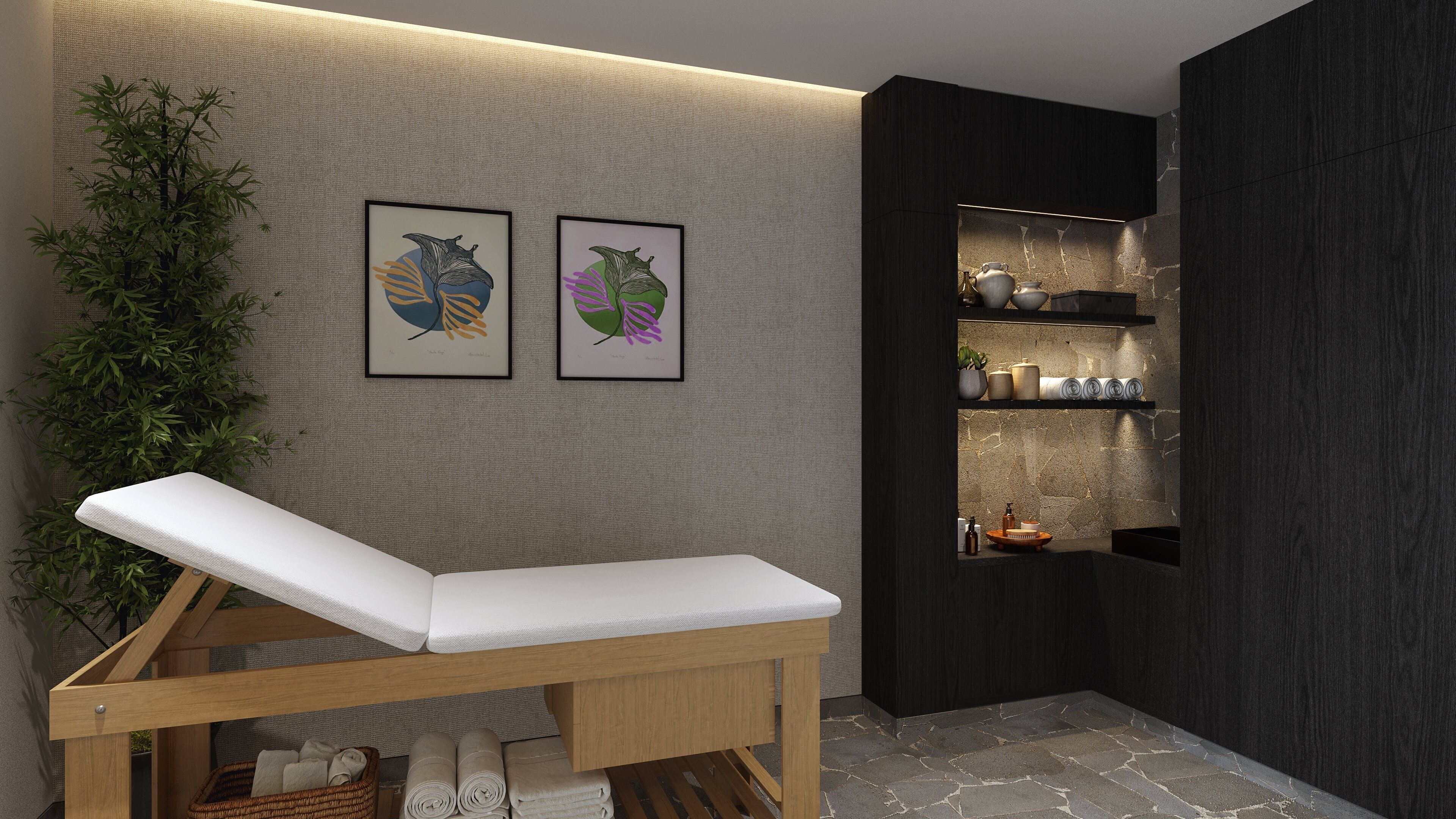 Een moderne spa ruimte met een houten bank, een grote groene plant en twee ingelijste botanische prints aan de muur.