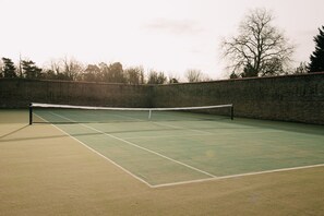 Lapangan tenis