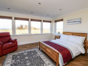 Feriehus | 4 soveværelser, individuelt design, individuel indretning, gratis Wi-Fi