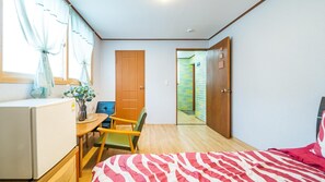 Basic Room, 1 Bedroom (A205) | 1 bedroom, free WiFi