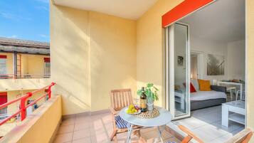 Appartement Familial, plusieurs chambres (Central Love) | Terrasse/Patio
