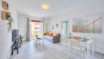 Familienapartment, Mehrere Schlafzimmer (Central Love) | Wohnbereich