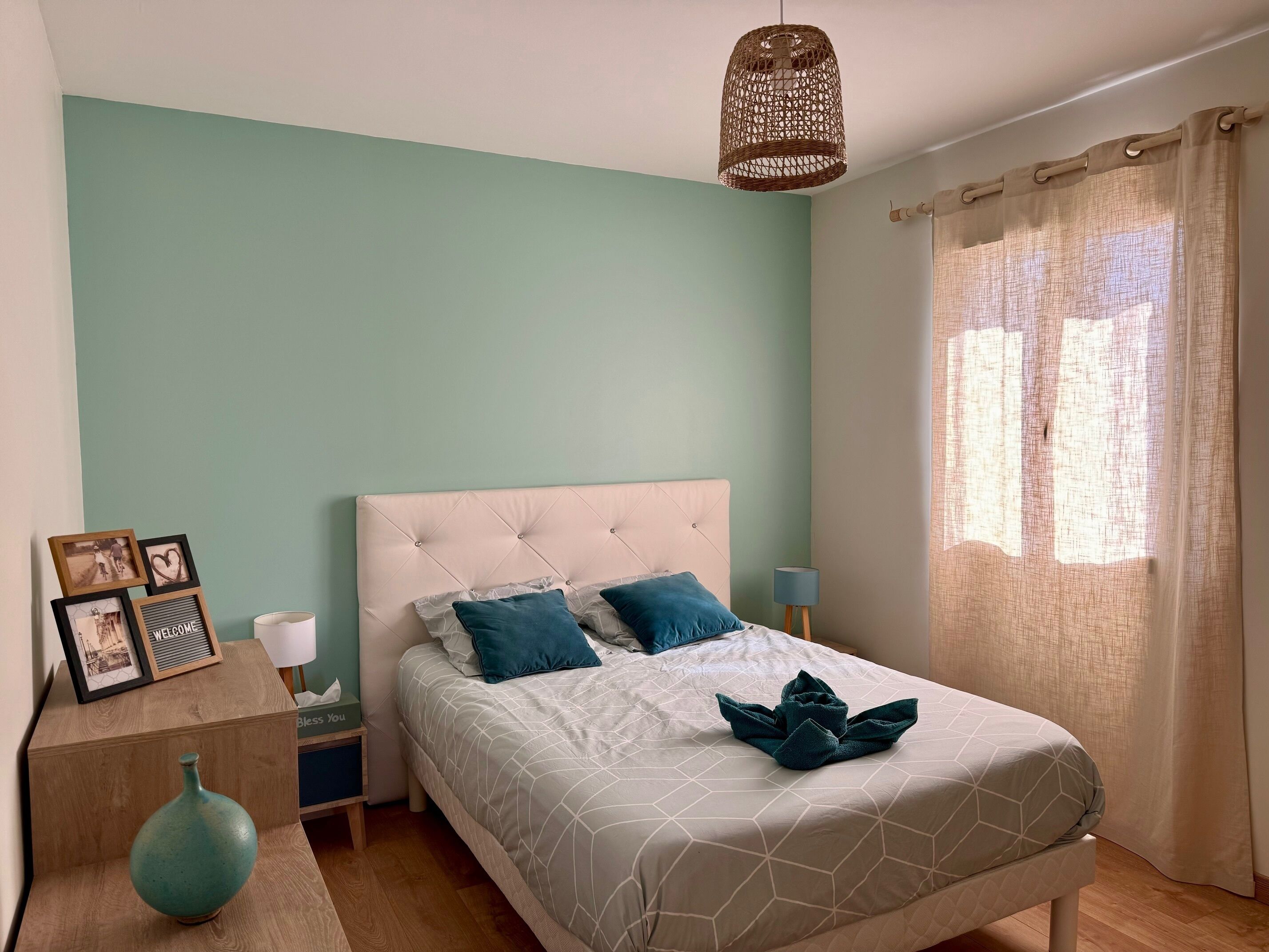 3 chambres, fer et planche à repasser, lit parapluie, Wi-Fi gratuit
