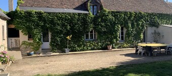 Private estate/heated pool/32 people/13 bedrooms/5 bathrooms