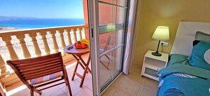 3 bedrooms, iron/ironing board, WiFi, bed sheets - Apartment Casa Lotta, 2 bedrooms, sea view, balcony, WiFi (Costa Calma)