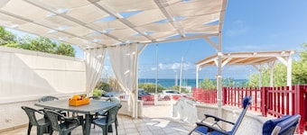 Holiday Home "Villetta Montirossi" with Sea View & Terraces