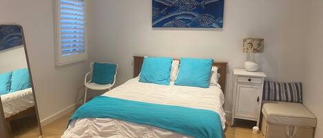 2 bedrooms, desk, iron/ironing board, free WiFi