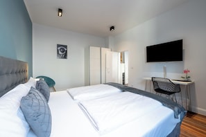 Supreme Suite | Individually decorated, individually furnished, desk, iron/ironing board - Nurban Apartments City 2 (Nuremberg)
