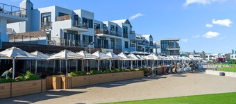 Big Bay Beach Club 21