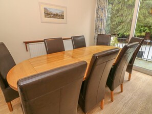 村舍 | 私人厨房 | 冰箱、洗碗机、厨具/餐具