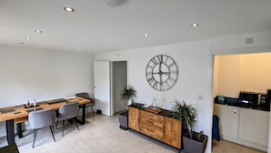 Huis (3 Bedrooms) | Woonkamer